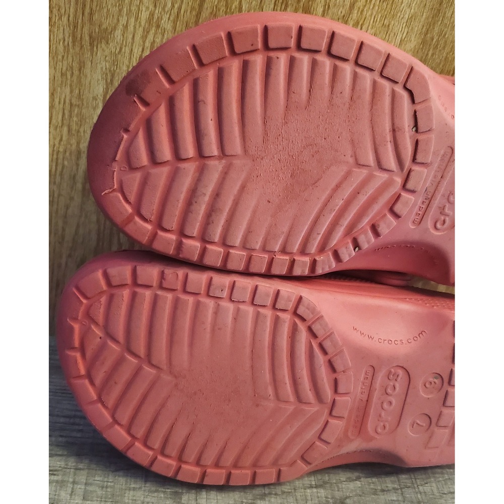 Crocs Classic Slip On Clogs Women's 9 Men's‎ 7 Red - Picture 8 of 10